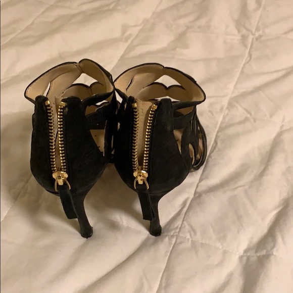 Shoes - Picture 3 of 6